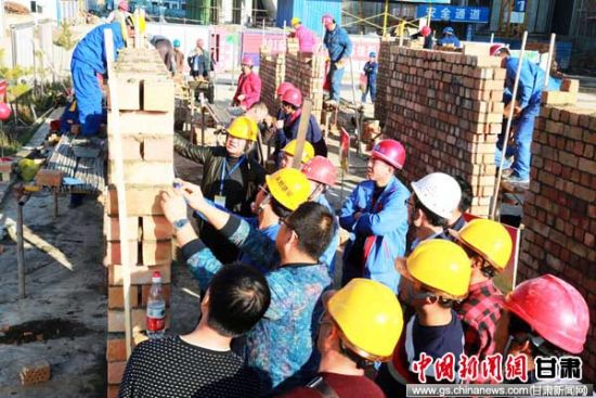 庆阳市建筑工人同台大比武 6选手成技术能手