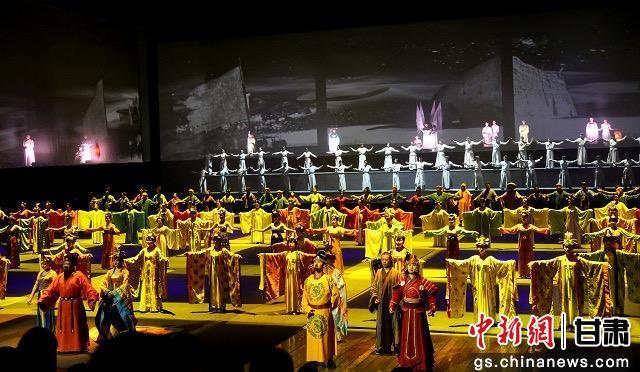甘肃：文艺演出美术展览双轮驱动 文旅市场持续火爆